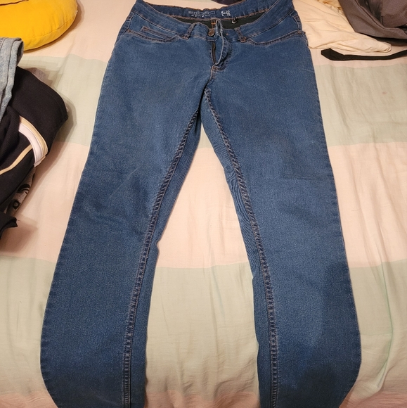 Tight jeans - Picture 2 of 2